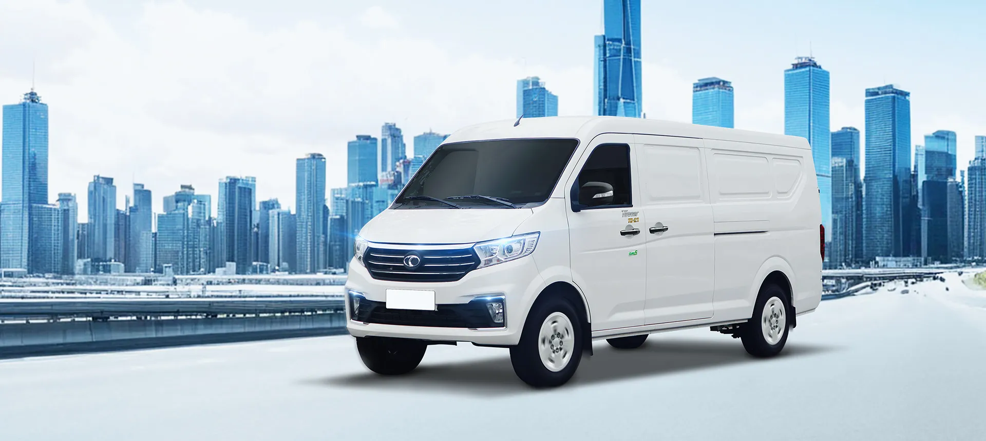 Xe tải van Số tự động T0-2.7 2S